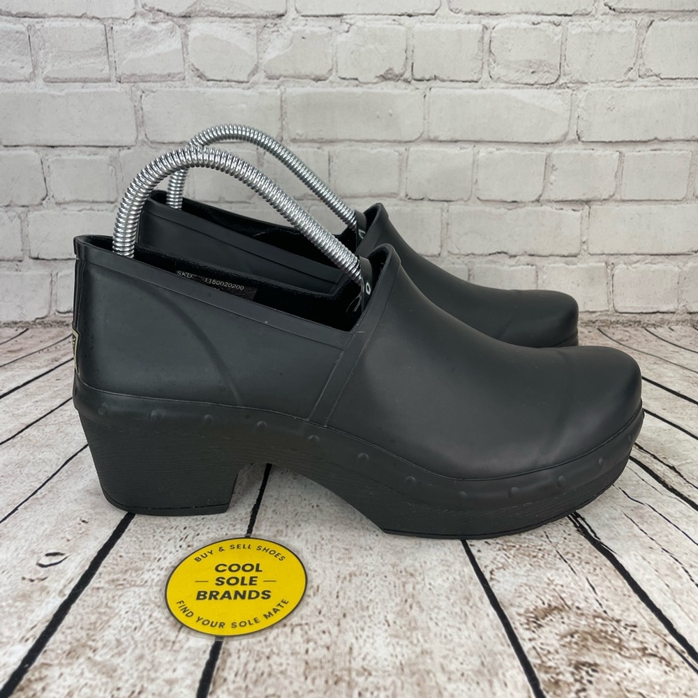 Dansko Women's Richelle Black Rubber Platform Clog Heels Studded Size 39 EUC